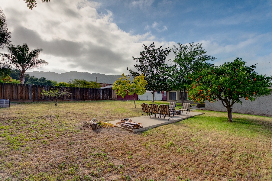 Oak View Home for Sale - Large Backyard