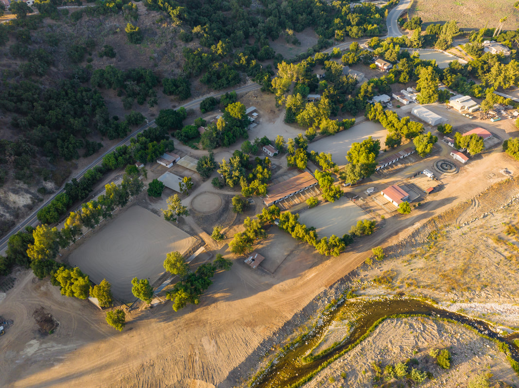 aerial view of rancho royale in oak view