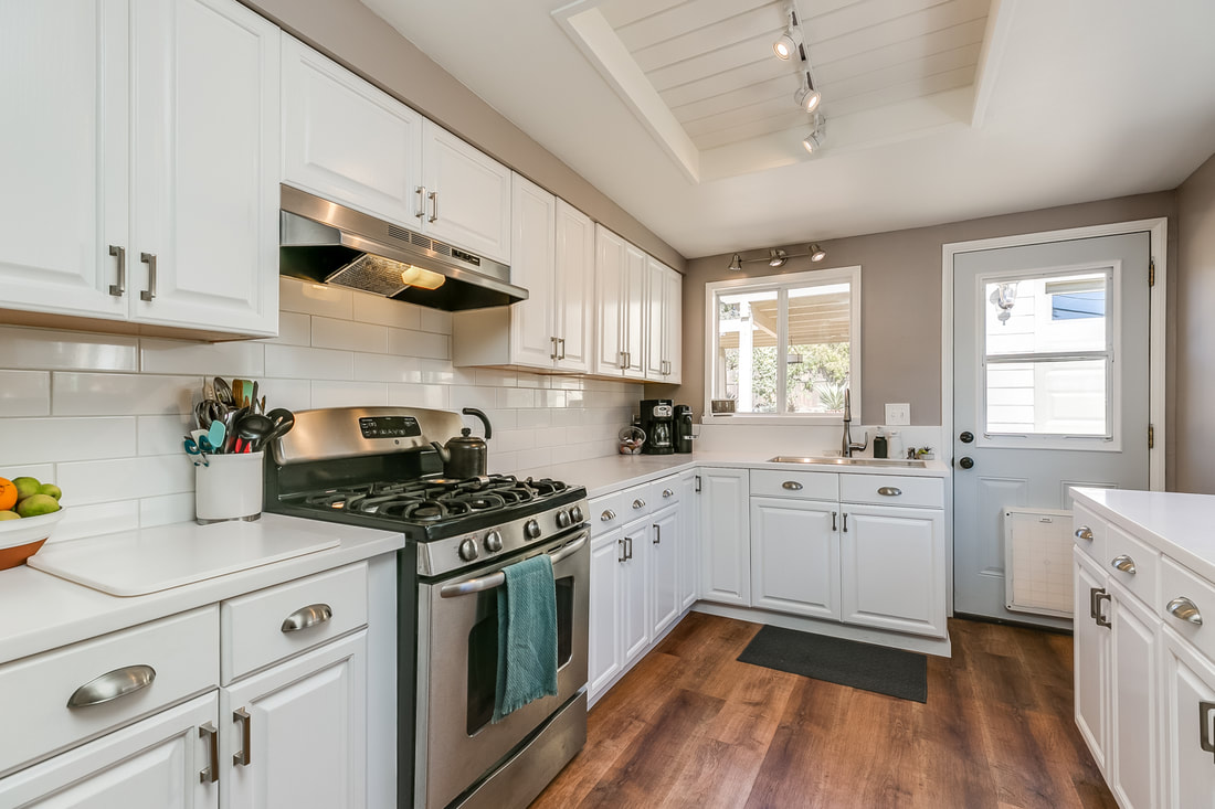 Remodeled Kitchen in Oak View