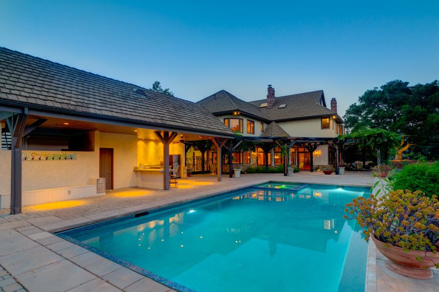 Swimming Pool and Outdoor Kitchen at Ojai Horse Property 