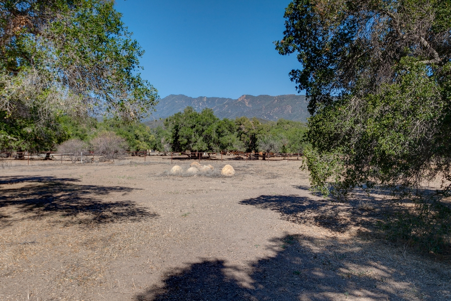Home for sale in Ojai on 5 acres