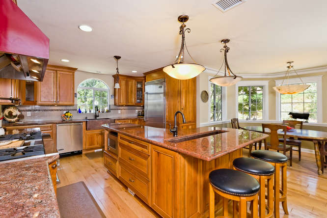 Ojai Home for Rent Large Kitchen